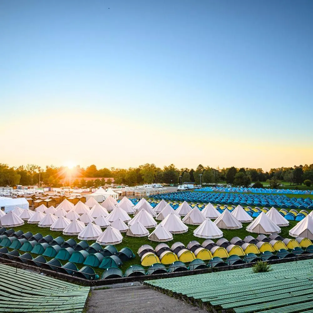 Oktoberfest Wiesn Camp Lodge Mnichov Luxusní stan